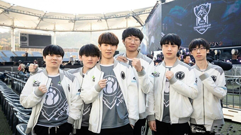 Zorah ：很期待Life选手选出兰博等英雄来和我碰撞